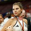 Zklamaná Lisa Füllkrugvová, manželka Niclase Füllkruga, po čtvrtfinále Eura 2024 Španělsko - Německo