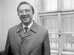 Někdejší šéf StB Alojz Lorenc v únoru 1991.