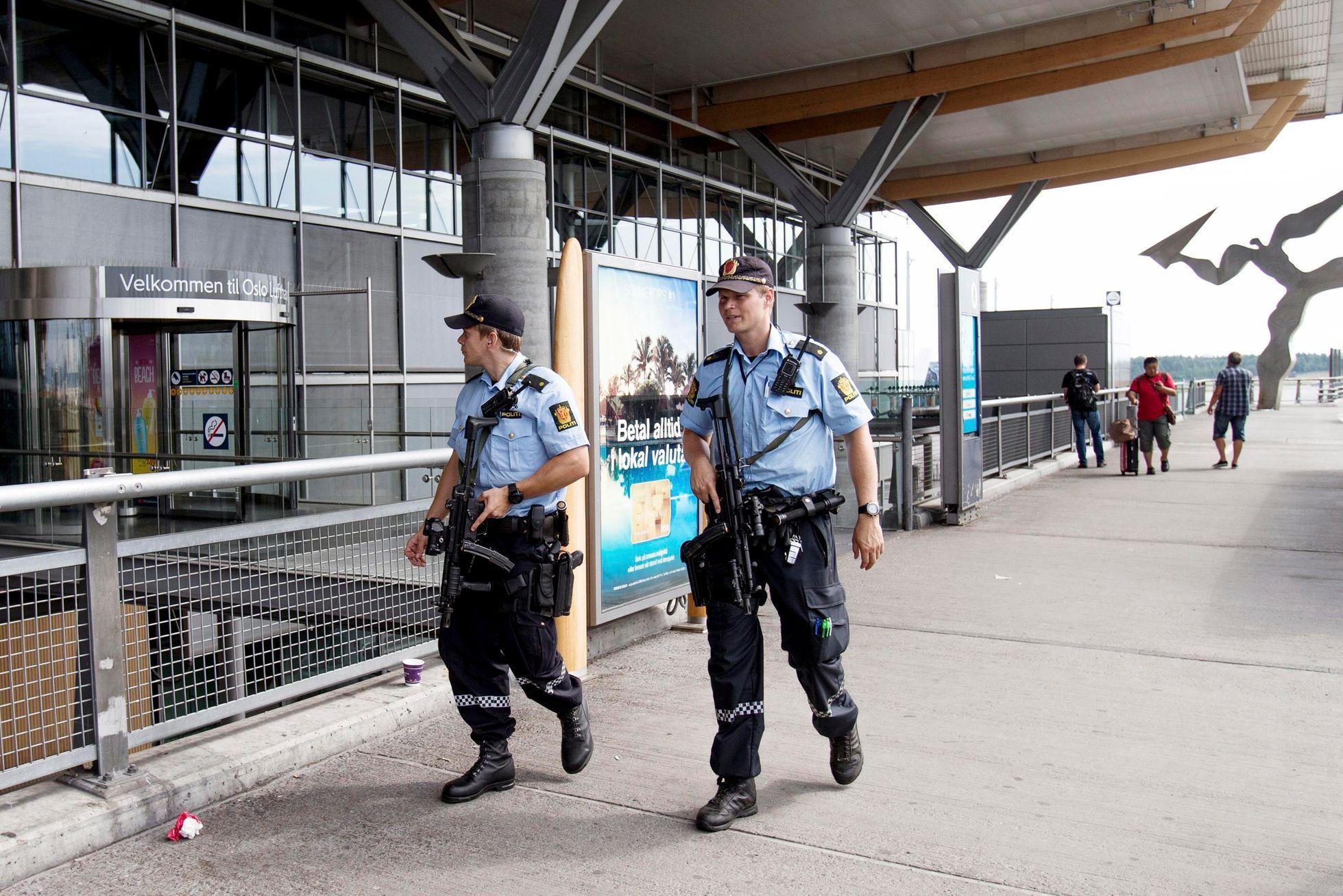 Norská policie kontroluje letiště v Oslu.