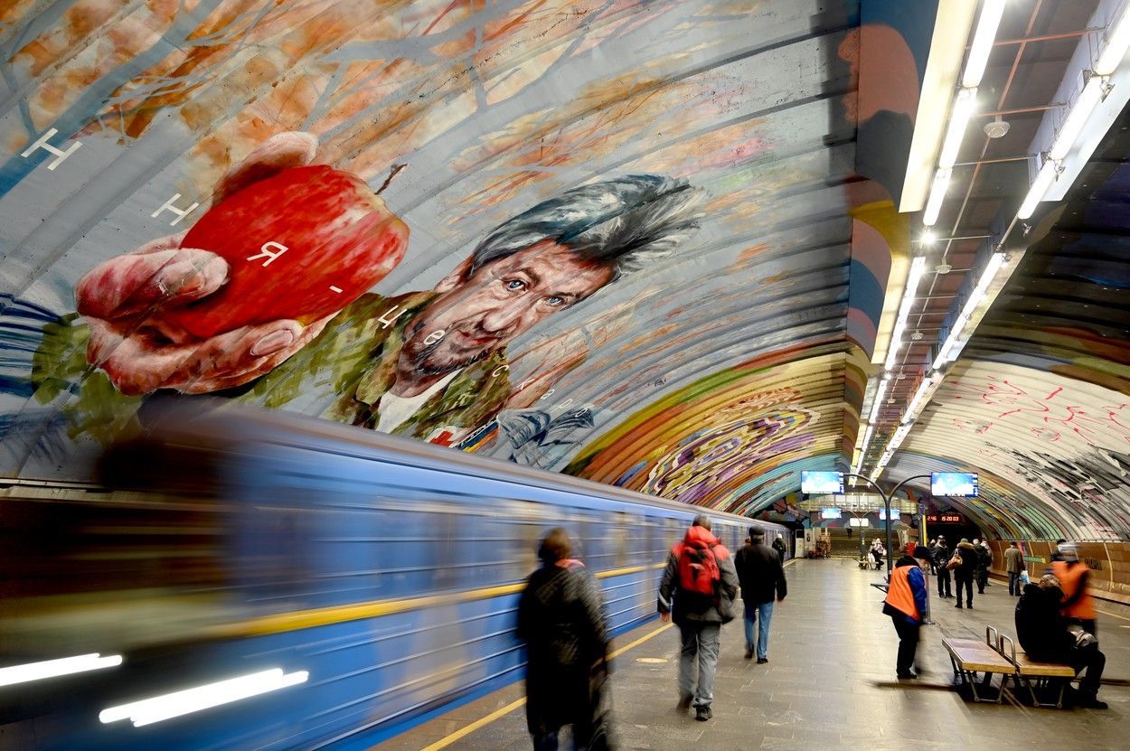 Osokorky, Kyjev, Ukrajina, Metro, stanice, doprava, zahraničí, Magazín