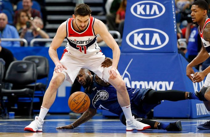 Tomáš Satoranský v utkání Orlanda proti Washingtonu v NBA