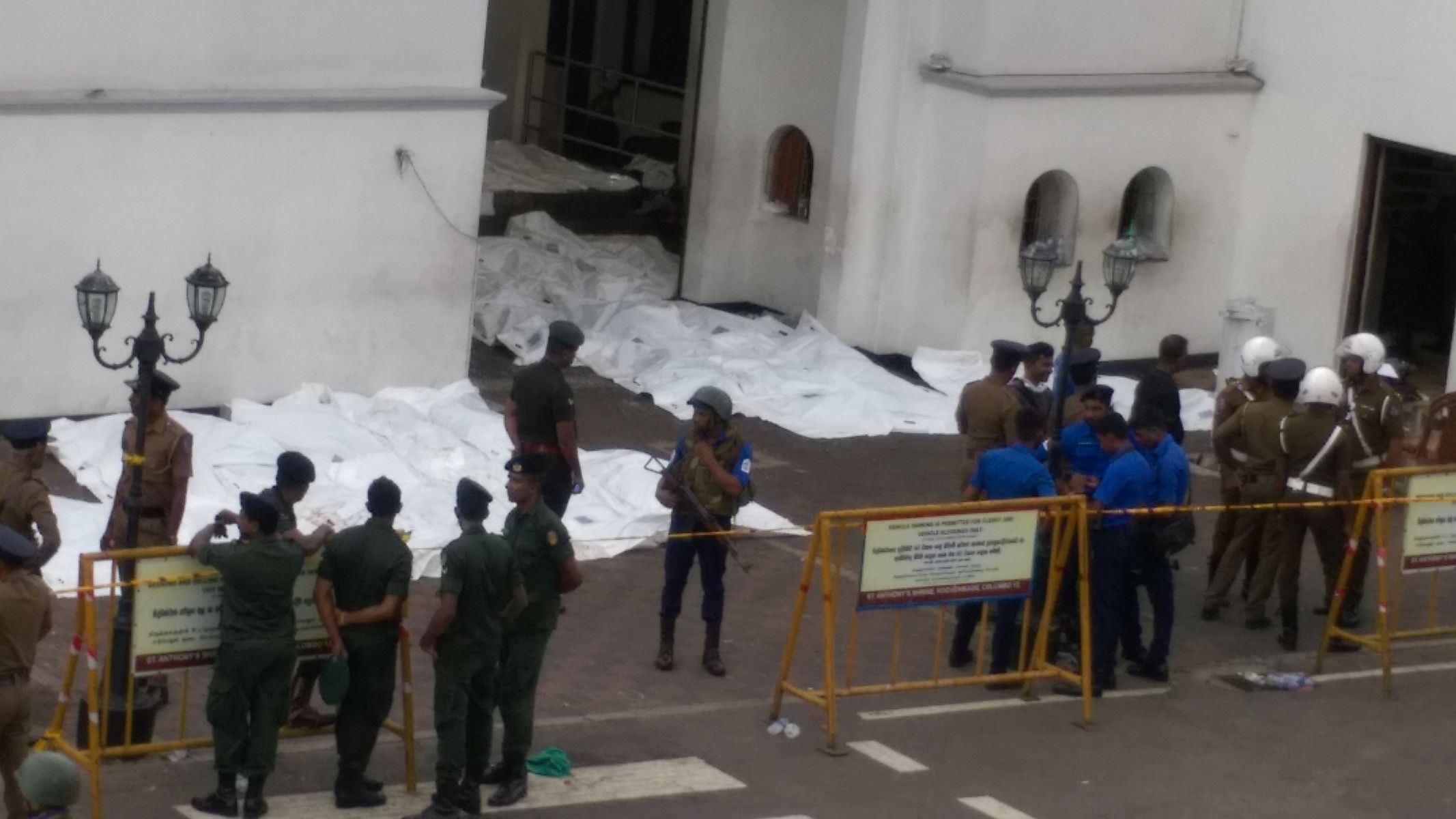 Výbuchy na Srí Lance
