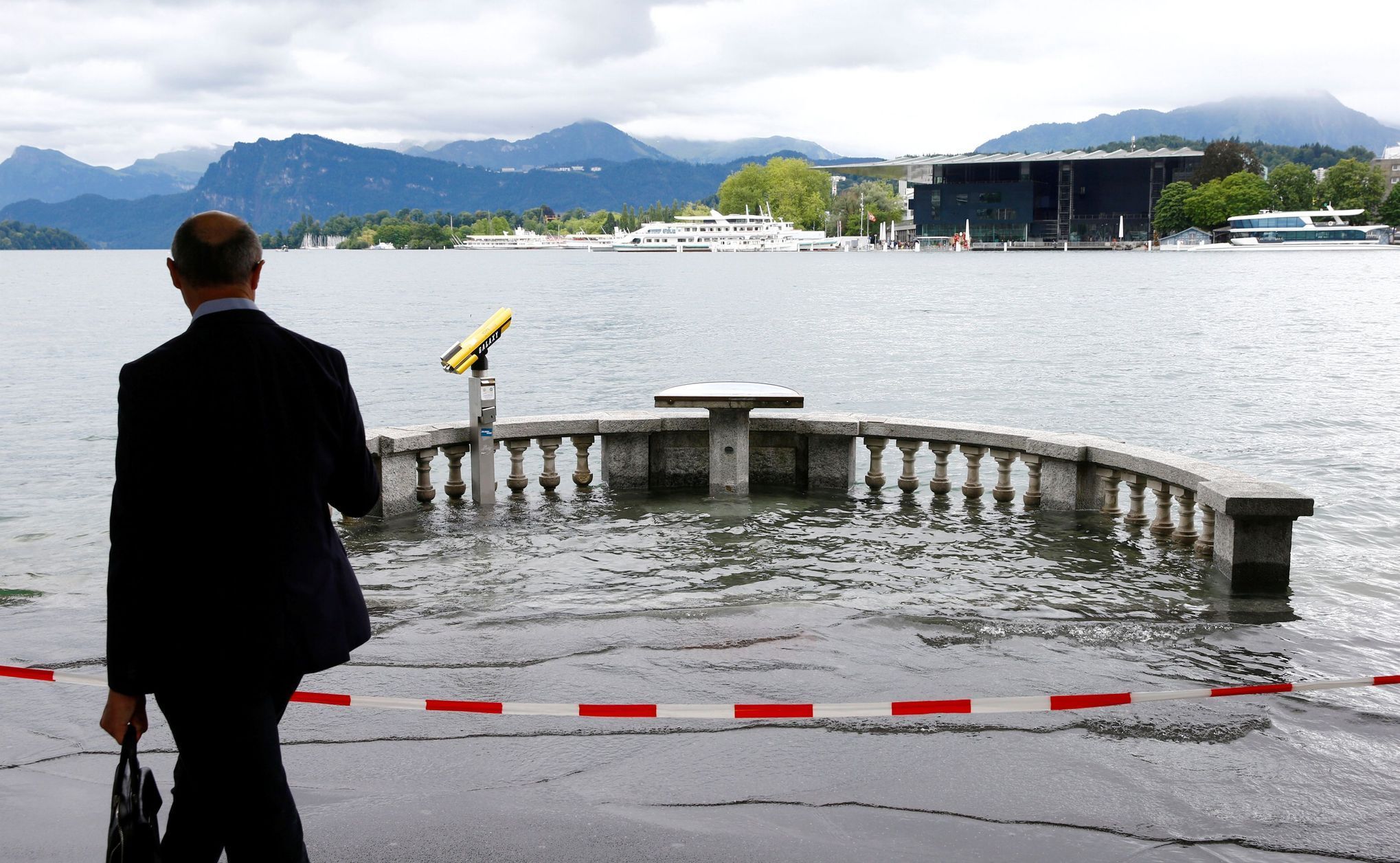 záplavy povodně západní evropa švýcarsko