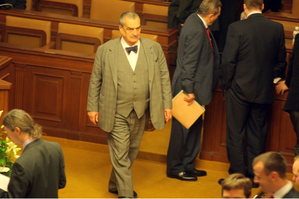 Vyjádření nedůvěry, díl pátý