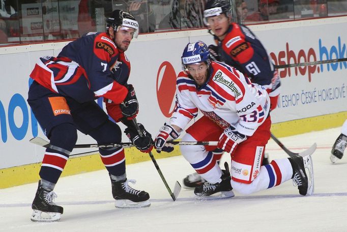 EHCh, Česko-Slovensko: Petr Pohl (33) - Ivan Baranka (7) a Milan Bartovič (61)