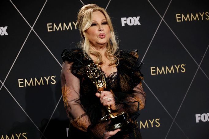 Herečka Jennifer Coolidge uspěla díky výkonu v minisérii Bílý lotos.