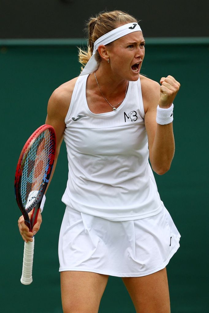 Marie Bouzková v osmifinále Wimbledonu 2023.