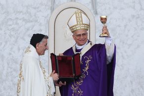 Obrazem: "Ať ustanou útoky a nepřátelství." Papež zakončil cestu po Blízkém východě