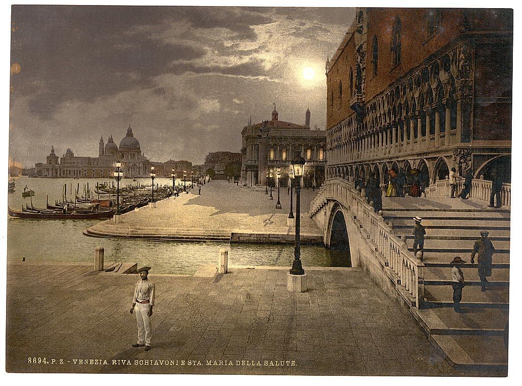 Dávný fotoprůvodce: Benátky před 120 lety