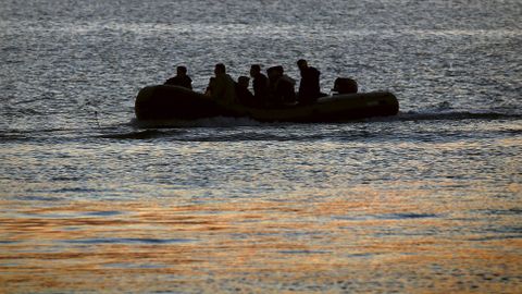Člun s běženci se převrhl. Šest Syřanů se utopilo