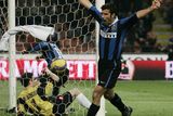 Svou kariéru geniální záložník zakončil v Interu Milán. I tam střílel branky a vynikal v připravování gólových situací, v přesných, chytrých a nečekaných přihrávkách.