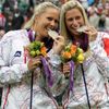 Lucie Hradecká a Andrea Hlaváčková ve finále olympijského debla