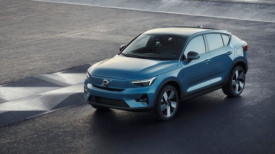 Volvo chce od roku 2030 prodávat jen elektromobily. Přes internet a za pevné ceny