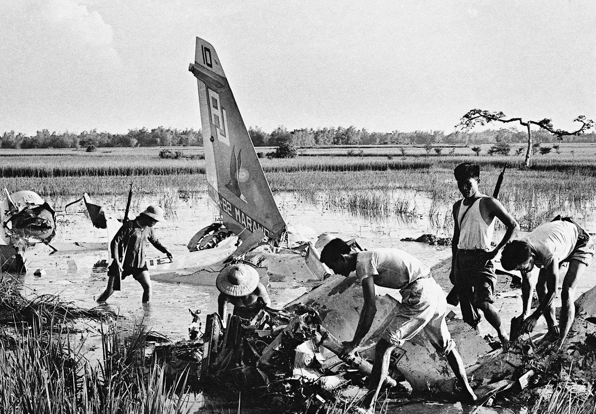Jednorázové užití / Fotografie z války ve Vietnamu / Another