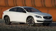 Volvo S60 Cross Country (5 registrovaných kusů) - Kategorie allroadů láká. Vozy se zvýšeným podvozkem a ochranou do terénu jsou ale vždy praktické kombíky, toto volvo je výjimkou. Sedan vypadá hodně zvláštně a postrádá praktičnost, proto ho lidé zatím nepřijali. Kombi verze V60 Cross Country se prodalo jedenáctkrát víc.