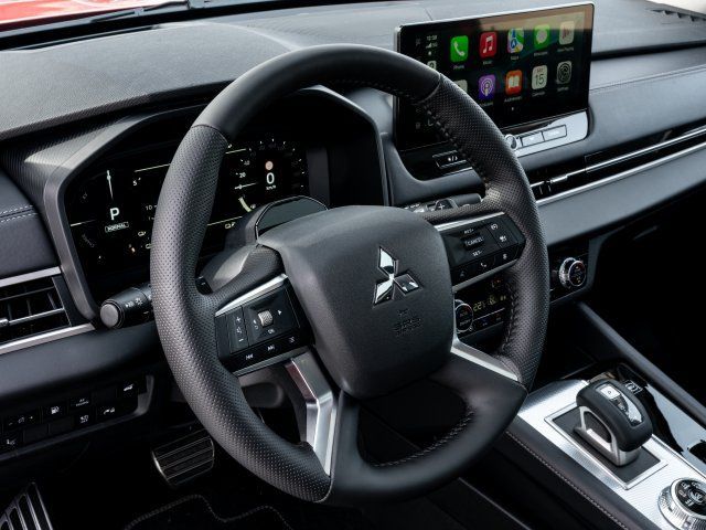 Mitsubishi Outlander PHEV 2025