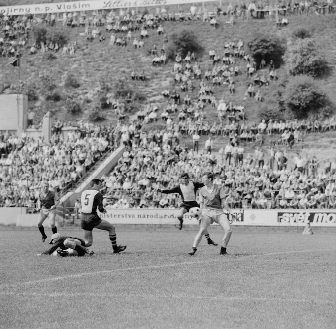 Západní tribuna (zápas s Interem Bratislava v roce 1967)