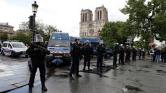 Střelba u Notre-Dame, Paříž
