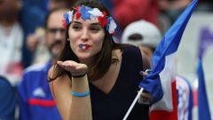 Euro 2016, Francie-Rumunsko: francouzská fanynka