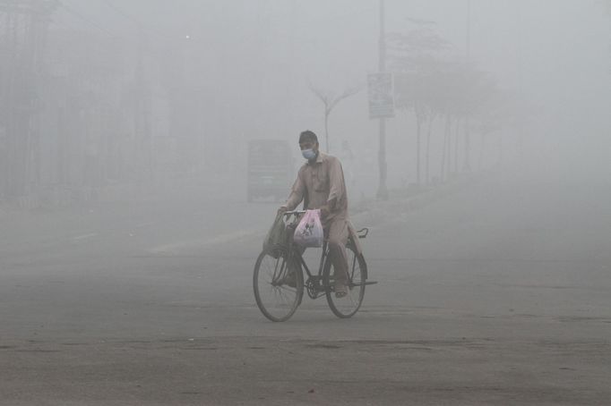 Smog v Pákistánském městě Multán.