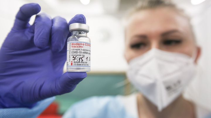 9 624 případů. V pátek přibylo v Česku nejméně nakažených ve všední den od půli února