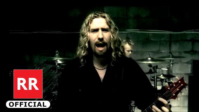 Singl How You Remind Me od Nickelback z roku 2001 vyhlásila firma Nielsen Soundscan nejhranější písní v amerických rádiích začátku tisíciletí.