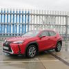 Lexus UX300e elektromobil