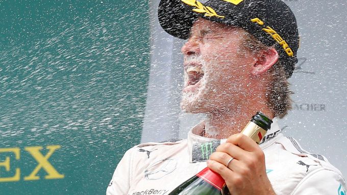 Nico Rosberg  ve Velké ceně Rakouska formule 1 obhájil loňský triumf.