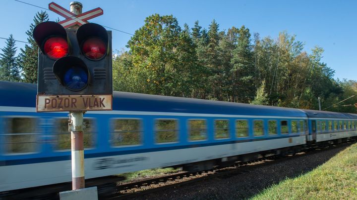 Rychlost 200 km/h na českých kolejích nemusí být sen. Testuje se na rovině u Břeclavi