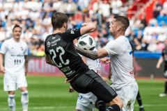 Živě: Slavia po remíze v Ostravě slaví titul, Plzni výhra nestačila