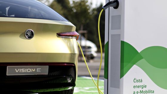 Vision E je koncept elektromobilu z roku 2018, letos se představí koncept elektrického SUV Vision iV. Z něj vznikne sériový model, který se začne prodávat v říjnu 2020.