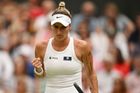 Vondroušová pod "náletem" Britů. Šílené v tomhle žít, litovala domácí hrdinku