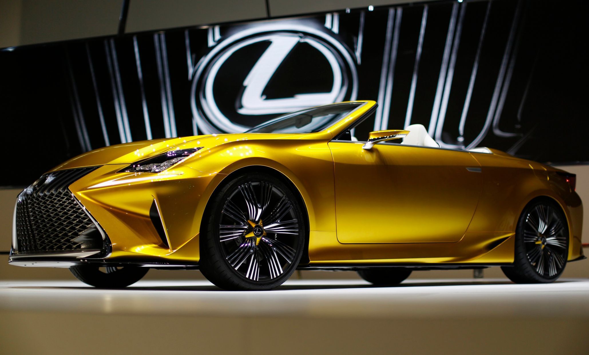 Lexus LF-C2 - koncept