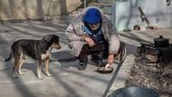 Rusko sice v posledních týdnech dosáhlo úspěchů v okolí Bachmutu, ale jinak byla jeho zimní ofenziva neúspěšná a při velkých útocích dále na sever a jih nepřinesla žádné významné zisky, poznamenala Reuters.