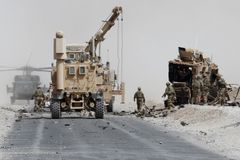 NATO ukončilo po téměř 20 letech svoji vojenskou misi v Afghánistánu