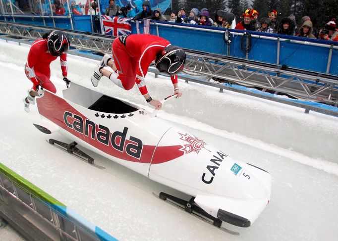 Kanadské bobistky Kaillie Humphriesová a Heather Moyseová