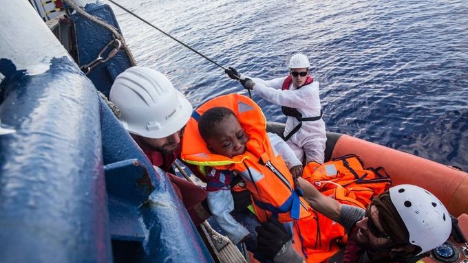 Lékaři bez hranic ve Středozemním moři
