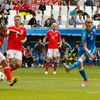 Euro 2016, Slovensko-Wales: Ondrej Duda (8) dává gól na 1:1