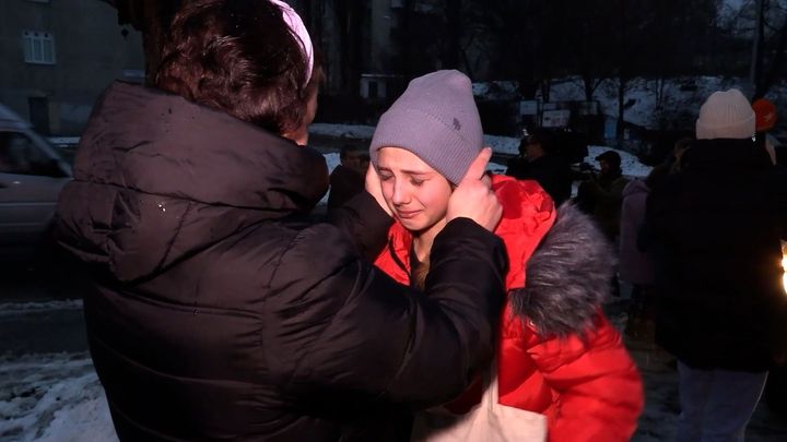 Válka zpřetrhala ukrajinskou rodinu. Proruští příbuzní dceru odvezli do Ruska; Zdroj foto: Rádio Svobodná Evropa