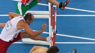 Přitom český sprinter odstartoval ve finále na 110 metrů překážek skvěle.