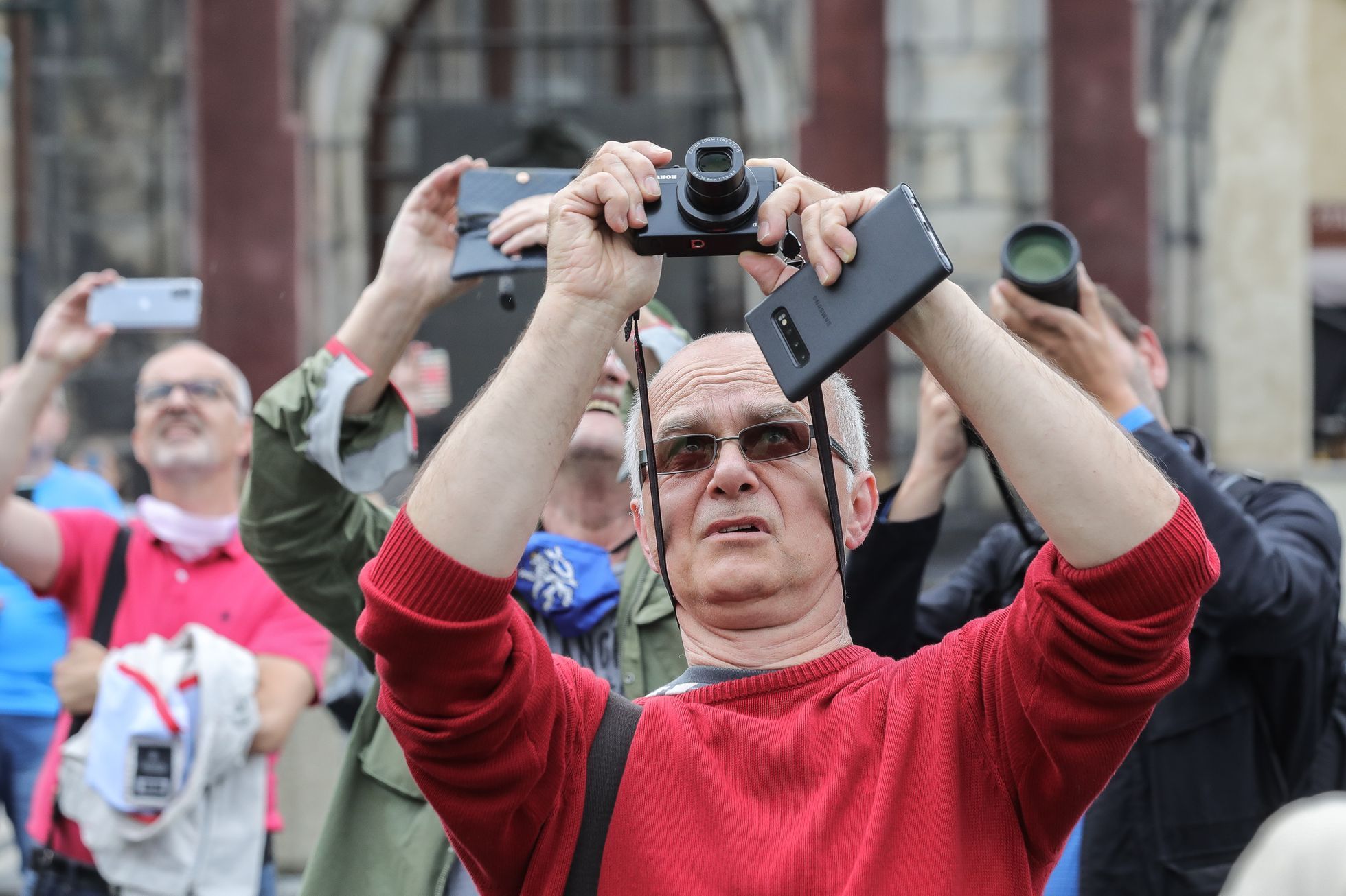 Stavba Mariánský sloup, Staroměstské náměstí, sochař Petr Váňa