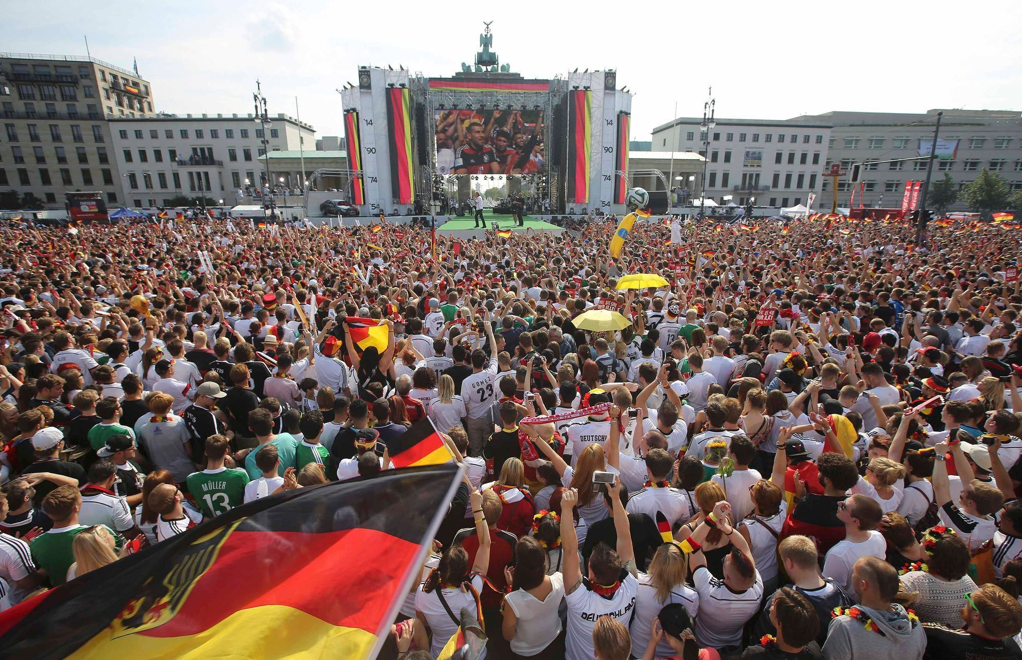 Němečtí fanoušci vítají své mistry světa
