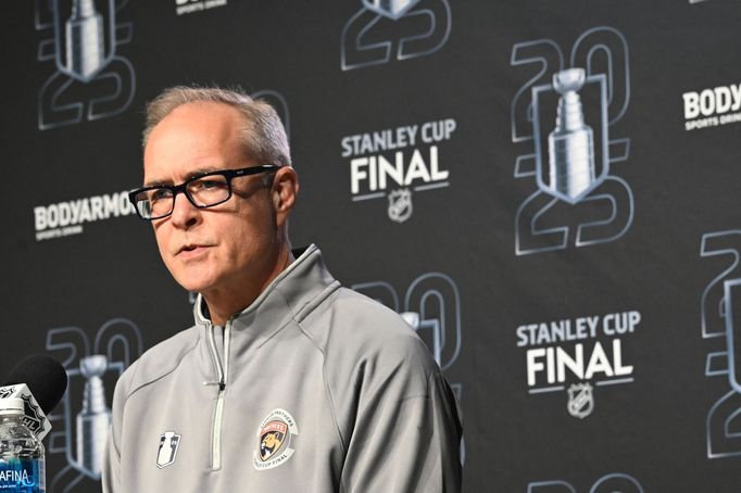 Hlavní trenér Floridy Paul Maurice