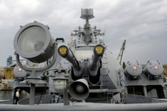 Chlouba ruského námořnictva v plamenech. Jakými zbraněmi se pyšnil křižník Moskva?