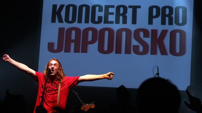 Lucernou zněl benefiční Koncert pro Japonsko. Přijel i Hašek