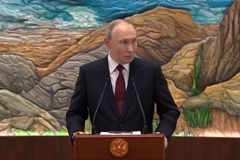 Putin si před jednáním s Witkoffem diktuje podmínky. Evropské obavy jsou prý „směšné“