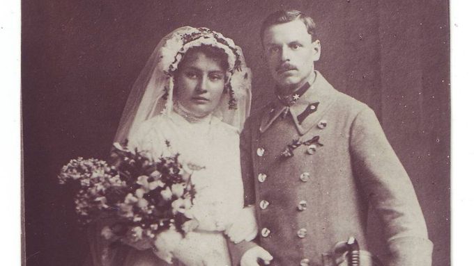 Rudolf Forman na svatební fotce s manželkou Annou.