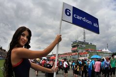Na brněnskou Grand Prix míří tisíce lidí. Policie už řešila krádeže i rušení klidu
