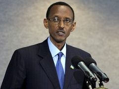 Prezident Kagame. Kontroverzní osoba, ktera stála u konce vyvražďování, obviňuje Francii i OSN, že dostatečně rychle nezasáhli