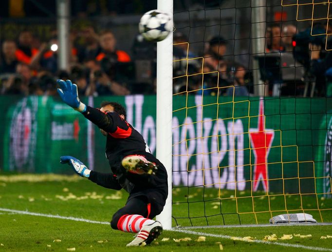 LM, Dortmund - Real: Diego Lopez inkasuje na 1:4 z penalty